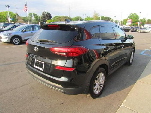 Black 2021 Hyundai TUCSON Value