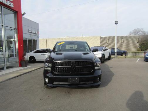 Black 2018 RAM 1500 Sport