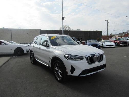 White 2022 BMW X3 xDrive30i