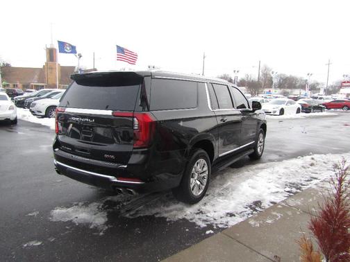2025 GMC Yukon XL Denali