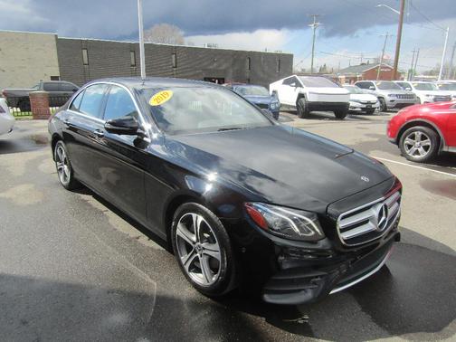 Black 2019 Mercedes-Benz E-Class E 300 4MATIC