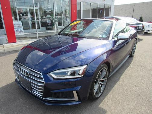 Navarra Blue Metallic w/ Black Roof 2018 Audi S5 3.0T Premium Plus
