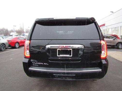 2016 GMC Yukon XL Denali