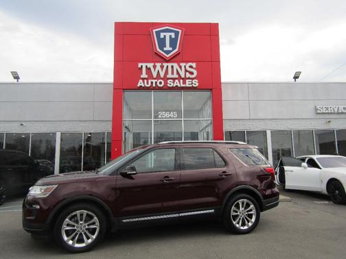 Burgundy 2018 Ford Explorer XLT