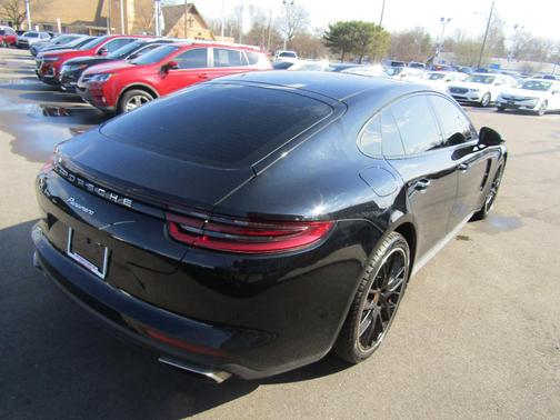 Black 2019 Porsche Panamera Base