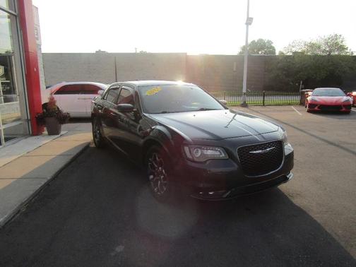 2017 Chrysler 300 S