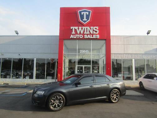 2017 Chrysler 300 S