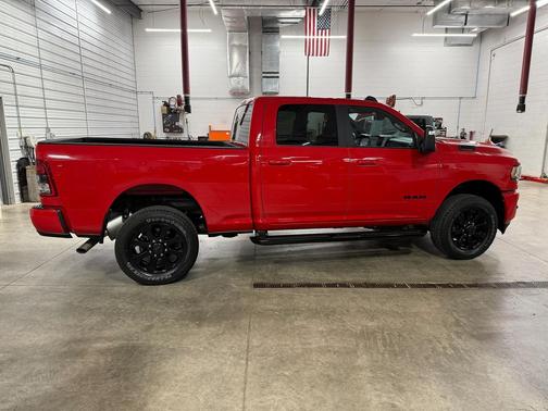 2024 RAM 2500 Big Horn Crew Cab 4x4 6'4' Box