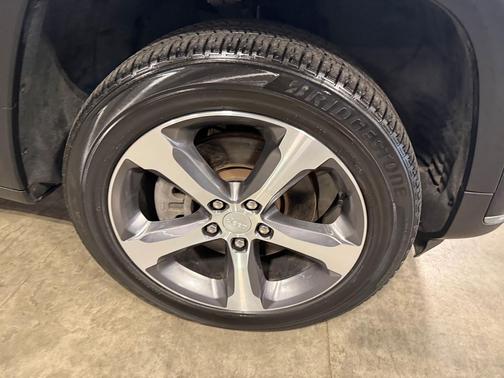Midnight Sky 2024 Jeep Grand Cherokee L Limited