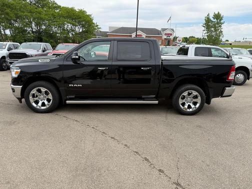 Diamond Black Crystal Pearlcoat 2020 RAM 1500 Big Horn/Lone Star