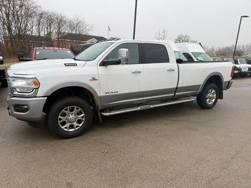 2021 RAM 3500 Laramie Crew Cab 4x4 8' Box