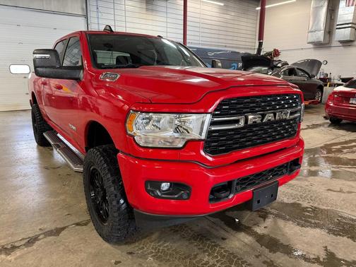 2024 RAM 2500 Big Horn Crew Cab 4x4 6'4' Box