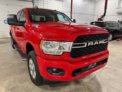 2024 RAM 2500 Big Horn Crew Cab 4x4 6'4' Box