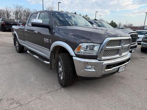 Granite Crystal Metallic Clearcoat 2016 RAM 2500 Laramie