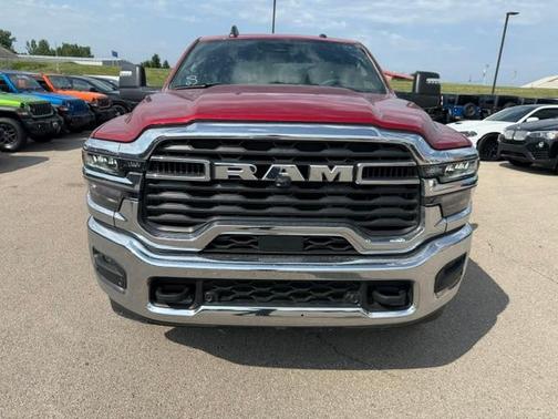 Molten Red 2026 RAM 2500 Big Horn Crew Cab 4x4 6'4' Box