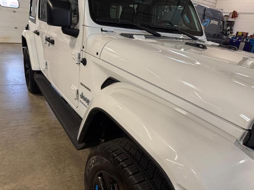 Bright White Clearcoat 2023 Jeep Wrangler 4xe Sahara