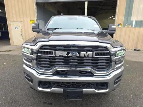 2025 RAM 2500 Big Horn Crew Cab 4x4 6'4' Box