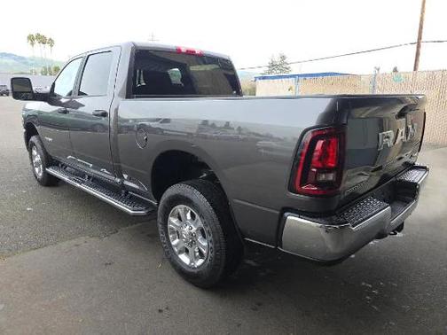 2025 RAM 2500 Big Horn Crew Cab 4x4 6'4' Box