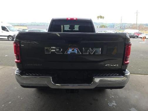 2025 RAM 2500 Big Horn Crew Cab 4x4 6'4' Box