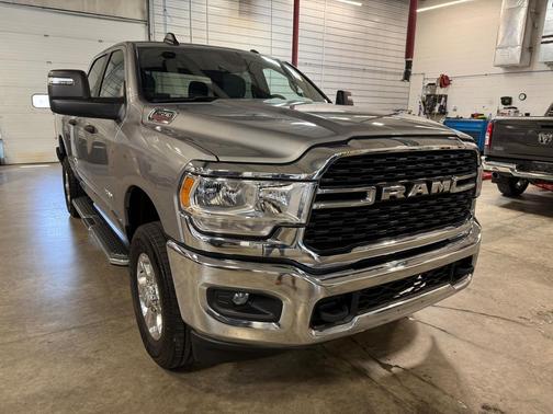 Billet Silver Metallic Clearcoat 2024 RAM 2500 Big Horn Crew Cab 4x4 6'4' Box