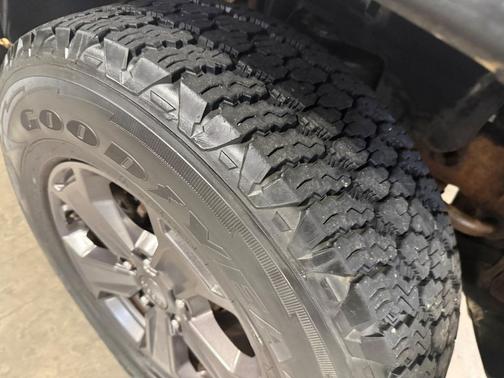 Bright White Clearcoat 2014 Jeep Wrangler Unlimited Sport RHD