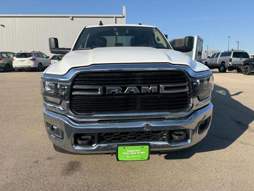 Bright White Clearcoat 2019 RAM 2500 Big Horn Crew Cab 4x4 6'4' Box