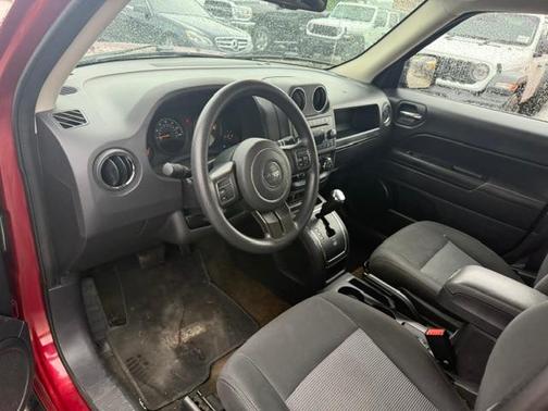 Deep Cherry Red Crystal Pearlcoat 2016 Jeep Patriot Sport