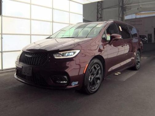 Velvet Red Pearlcoat 2021 Chrysler Pacifica Hybrid Limited