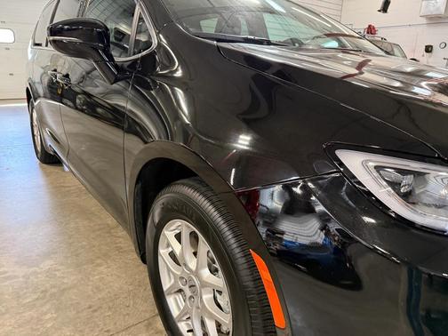 2025 Chrysler Pacifica L
