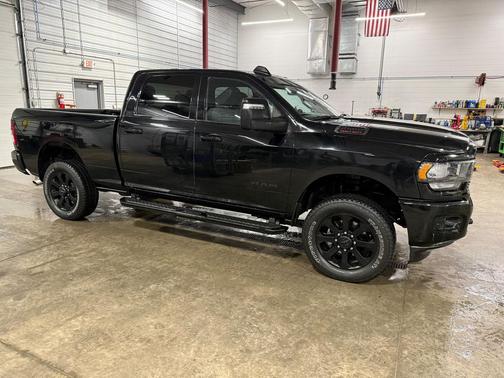 Black 2024 RAM 2500 Big Horn Crew Cab 4x4 6'4' Box
