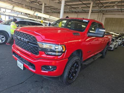 2024 RAM 2500 Big Horn Crew Cab 4x4 6'4' Box