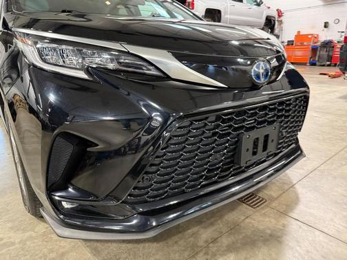 2022 Toyota Sienna XSE 7 Passenger