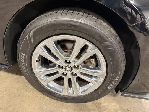2022 Toyota Sienna XSE 7 Passenger
