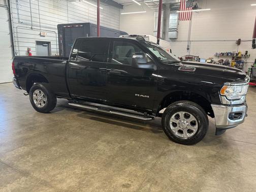 Black 2024 RAM 2500 Big Horn Crew Cab 4x4 6'4' Box