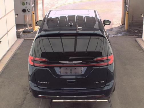 Fathom Blue Pearlcoat 2024 Chrysler Pacifica Limited