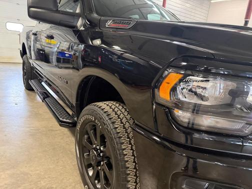 Black 2024 RAM 2500 Big Horn Crew Cab 4x4 6'4' Box