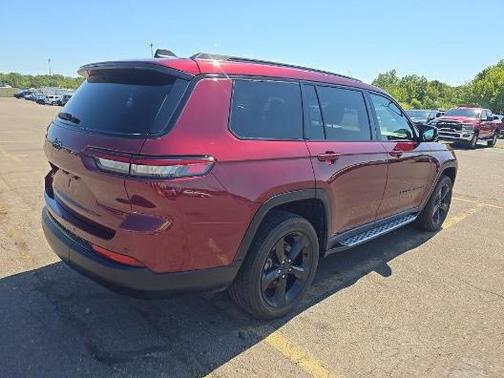 Velvet Red Pearlcoat 2024 Jeep Grand Cherokee L Altitude