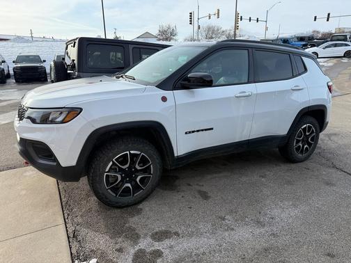 2024 Jeep Compass Trailhawk
