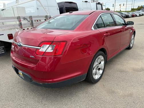2010 Ford Taurus SEL