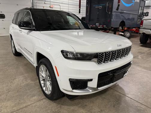2023 Jeep Grand Cherokee L Summit