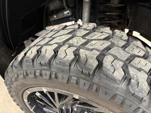 2019 RAM 2500 Big Horn Mega Cab 4x4 6'4' Box