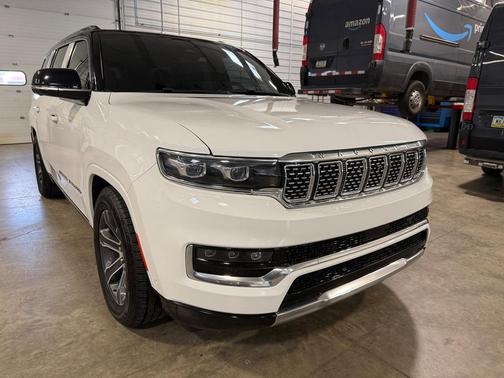 Bright White Clearcoat 2023 Jeep Grand Wagoneer 4x4