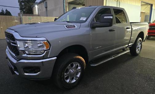 2024 RAM 2500 Big Horn Crew Cab 4x4 6'4' Box