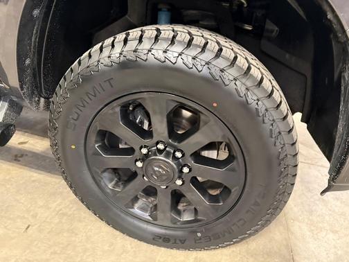 Granite Crystal Metallic Clearcoat 2018 RAM 2500 Big Horn Mega Cab 4x4 6'4' Box