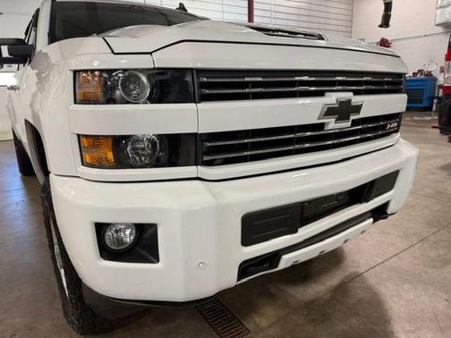 White 2019 Chevrolet Silverado 2500 LTZ