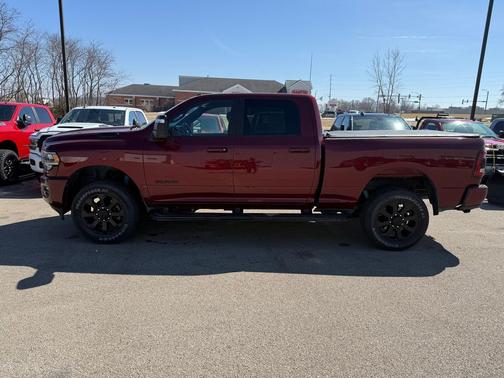 2024 RAM 2500 Big Horn Crew Cab 4x4 6'4' Box