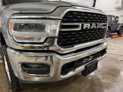 2022 RAM 2500 Big Horn Crew Cab 4x4 6'4' Box
