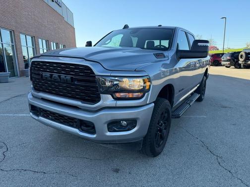 Billet Silver Metallic Clearcoat 2024 RAM 2500 Big Horn Crew Cab 4x4 6'4' Box