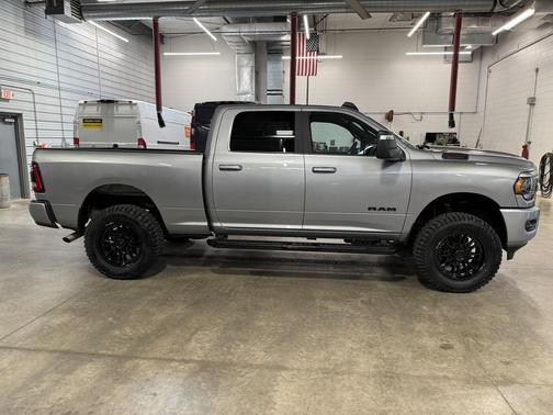 Billet Silver Metallic Clearcoat 2024 RAM 2500 Big Horn Crew Cab 4x4 6'4' Box