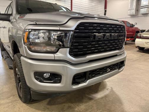 Billet Silver Metallic Clearcoat 2024 RAM 2500 Big Horn Crew Cab 4x4 6'4' Box